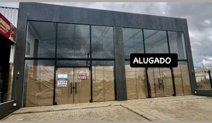 Excelente Ponto Comercial na Av. Gilenilda Alves, pé direito duplo! 
