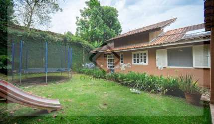 Casa para Venda em Carapicuíba, Chácara Vale do Rio Cotia, 4 dormitórios, 2 suítes, 3 banheiros, 6 vagas