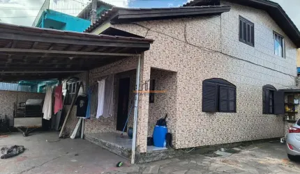 Casa localizada no bairro Estância Vellha/Canoas