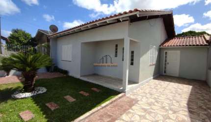 Casa 2 dormitórios com piscina no Centro de Sapucaia do Sul!