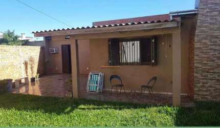 Casa localizada no bairro Olária/Canoas