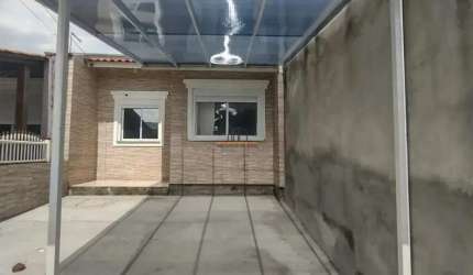 Casa localizada no bairro São José/Canoas