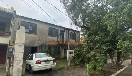 Casa localizada no bairro São José/Canoas