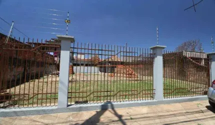 Casa localizada no bairro Rio Branco/Canoas