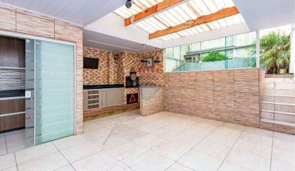 'Casa Encantadora em Gralha Azul: 3 Quartos¨  próximo ao Supermercado Condor!