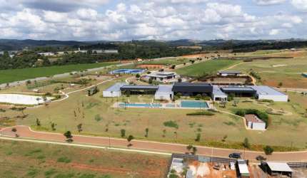 Lote de frente à Represa