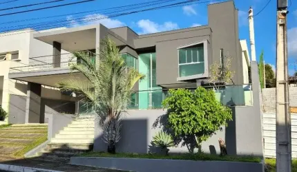 Casa com 3 suítes no Bosque das Palmeiras