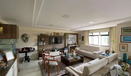 Amplo apartamento no Tirol, 286m², 4 quartos, 3 vagas