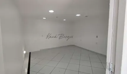 Sala comercial em Tirol