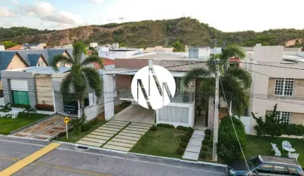 Casa no Condomínio Green Woods Duplex com 234m2, 4/4 sendo duas suítes em Candelária.