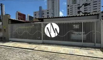 Casa térrea 200m2 4/4 sendo 3 suítes para locação em Lagoa Nova.