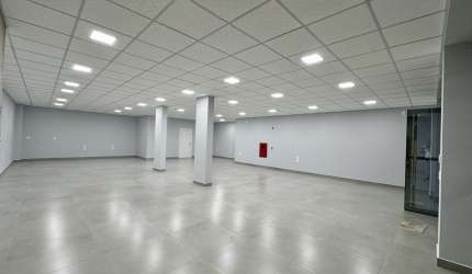 Sala Comercial no centro de Araquari 