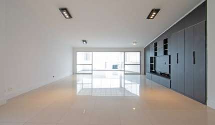 Apartamento de Luxo Pronto para Morar na Vila Andrade, São Paulo, com 3 Quartos e 2 Suítes