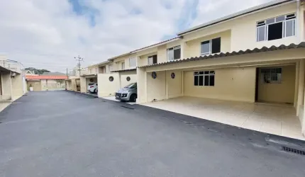 Sobrado com 3 quartos  para alugar, 101.37 m2 por R$2500.00  - Boqueirao - Curitiba/PR