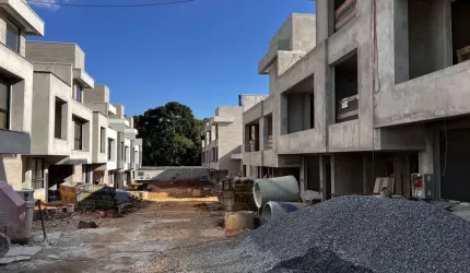 Sobrado com 3 quartos  à venda, 160.00 m2 por R$1530000.00  - Santa Felicidade - Curitiba/PR