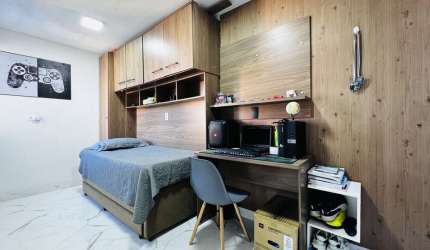 Sobrado com 3 quartos  à venda, 60.00 m2 por R$390000.00  - Alto Boqueirao - Curitiba/PR