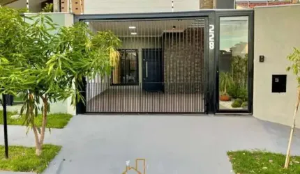 Vende-se Bela Casa Moderna No Jardim Itália II em Maringá