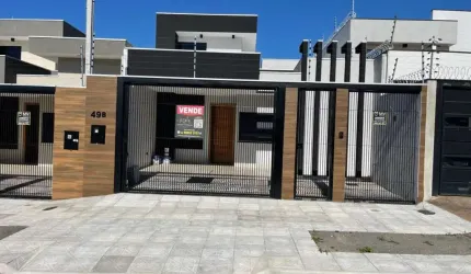 Vende-se Bela Casa Moderna com Piscina no Bom Jardim em Maringá