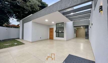 Vende-se Linda Casa Moderna no Conjunto Champagnat em Maringá