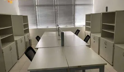 Sala no Empresarial Burle Marx
