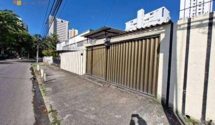 CASA NO PARNAMIRIM EM RUA MOVIMENTADA, IDEAL PARA SEU NEGÓCIO