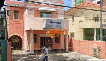 Excelente CASA COMERCIAL - 2 Pavimentos