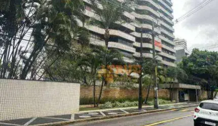 4 suítes, 258m2, 3 vagas, Casa Forte