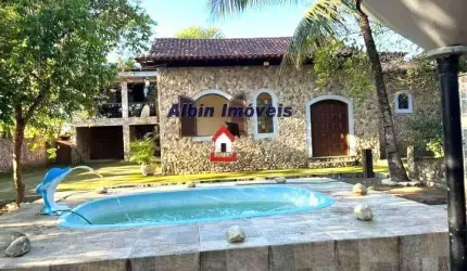 Casa para Venda em Niterói, Engenho do Mato, 3 dormitórios, 1 suíte, 3 banheiros, 3 vagas