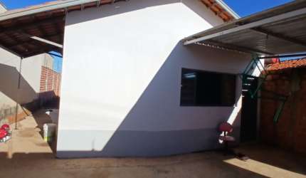 Casa ype amarelo 174.900 00