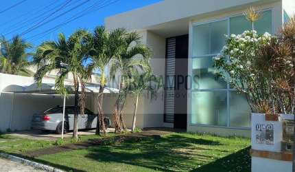 Casa nascente em condomínio clube!