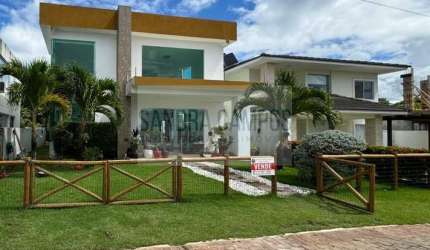 Casa moderna em condomínio clube!
