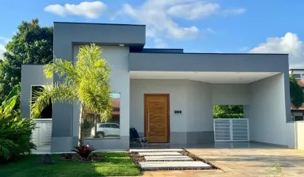 Casa em Condomínio à Venda em Morada da Praia, Bertioga/SP - 4 Quartos, 1 Suíte, 3 Salas, 2 Banheiros - Oportunidade Única!