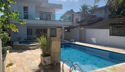 Sobrado de Luxo à Venda em Morada da Praia, Bertioga/SP - 4 Quartos, 4 Suítes, Piscina e Área Gourmet - Imperdível!