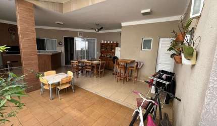Casa com 3 dormitórios à venda, 182 m² por R$ 880.000 - Village Damha III - Mirassol/SP