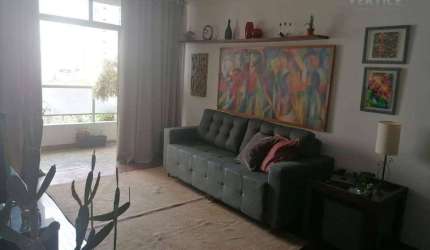 Apartamento com 3 dormitórios à venda, 140 m² por R$ 530.000