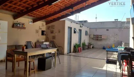 LINDA CASA VISTA BELA 2 DORMITÓRIOS