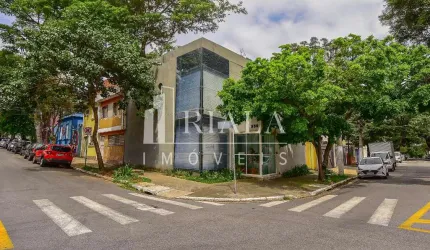 Casa Comercial com 213 m²,  à venda no coração da Vila Mariana.