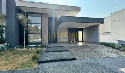 Linda casa recem construida a venda no Condominio Village Damha 3