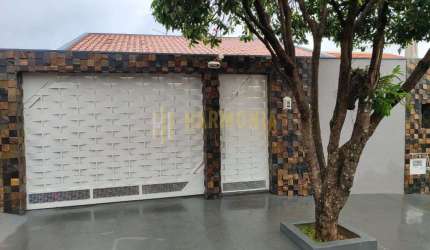Casa a venda no Jardim Acapulco