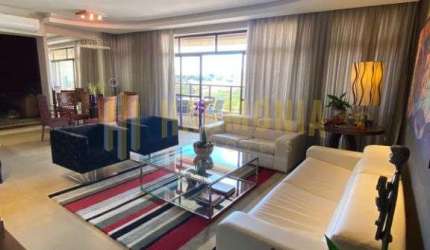 Lindo apartamento a venda localizado no centro da cidade.  Proximo ao Parque Infantil.