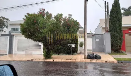Linda casa a venda na Vila Harmonia