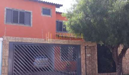 Excelente Sobrado a venda no Residencial Cambuy