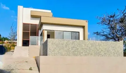 Casa para com 218 m² de área construída, com 4 quartos em Porta Florada - Gravatá - PE