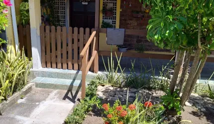 Linda casa próximo a praia e junto a natureza