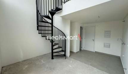 Loft duplex face norte no Portão – 35m², 1 vaga, ideal para investimento