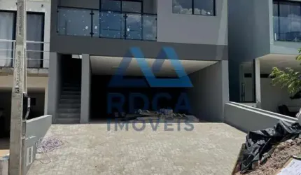 Casa em Condomínio