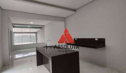 Casa nova com 03 dormitórios