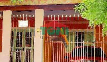 Casa à venda em Salto-SP, no Jardim Saltense, com 2 quartos, 1 sala, 2 vagas de garagem e 158,60 m² de área