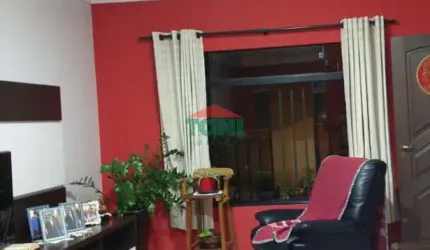 Imperdível oportunidade de adquirir uma casa de 2 quartos, 1 suite, 1 sala, 3 banheiros e 2 vagas de garagem no Centro de Salto-SP!