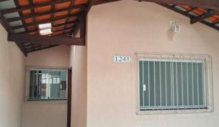 Casa para Venda em Taubaté, Jardim Continental II, 2 dormitórios, 1 suíte, 1 banheiro, 2 vagas